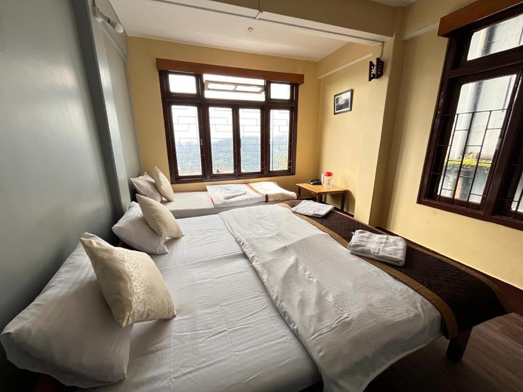 Hotel Red Rose Gangtok Kültér fotó