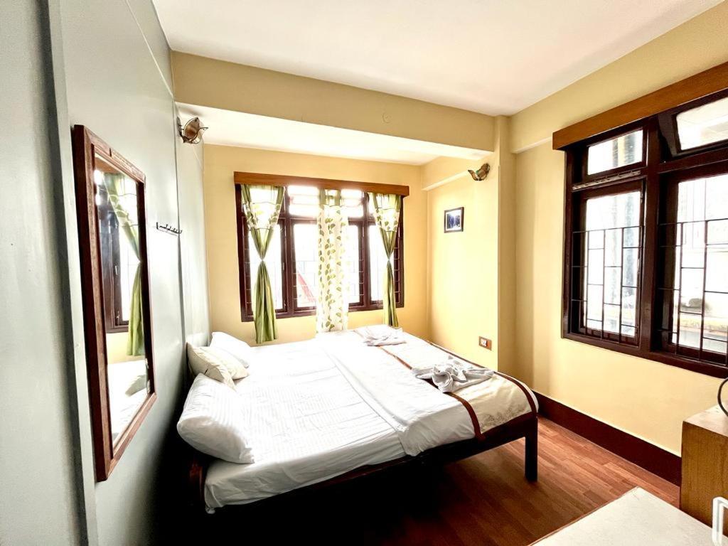 Hotel Red Rose Gangtok Kültér fotó